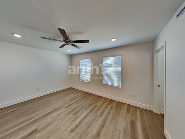 Building Photo - 7430 Keller Ln