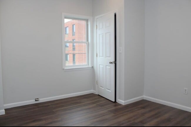 Building Photo - 1901 Griffis Ave