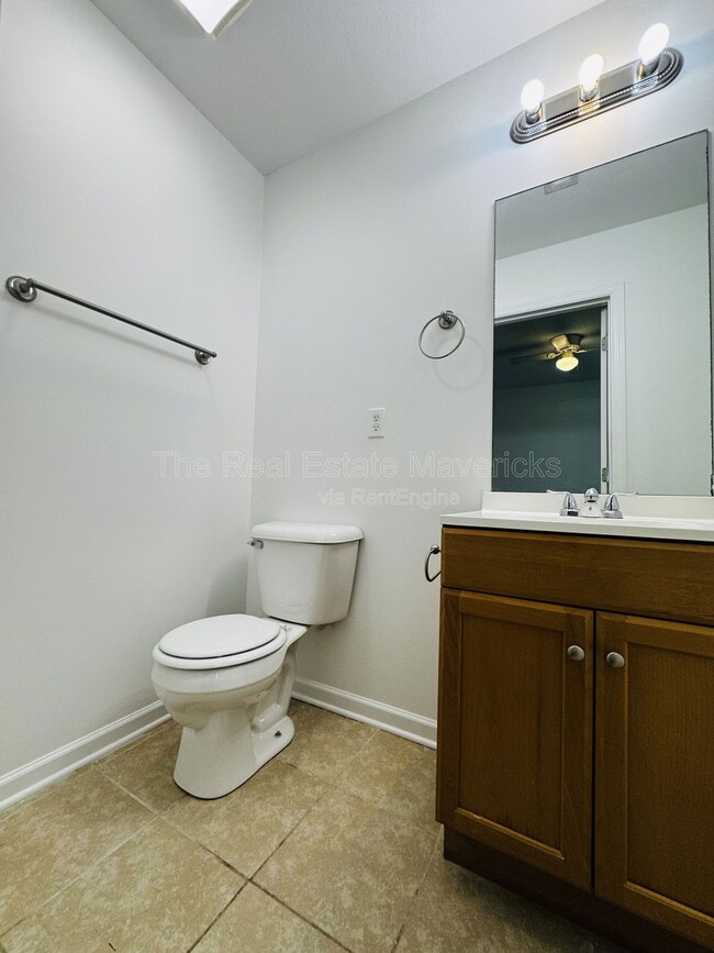 Building Photo - 4621 Kirkland Ave