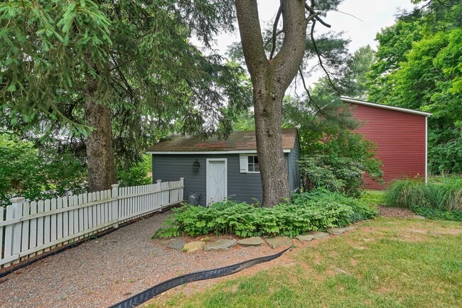 Building Photo - 59 Budd Ave
