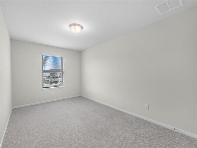 Building Photo - 5704 Evanston Ln