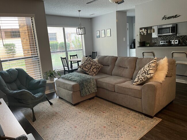 Primary Photo - 1200 Harwell Dr