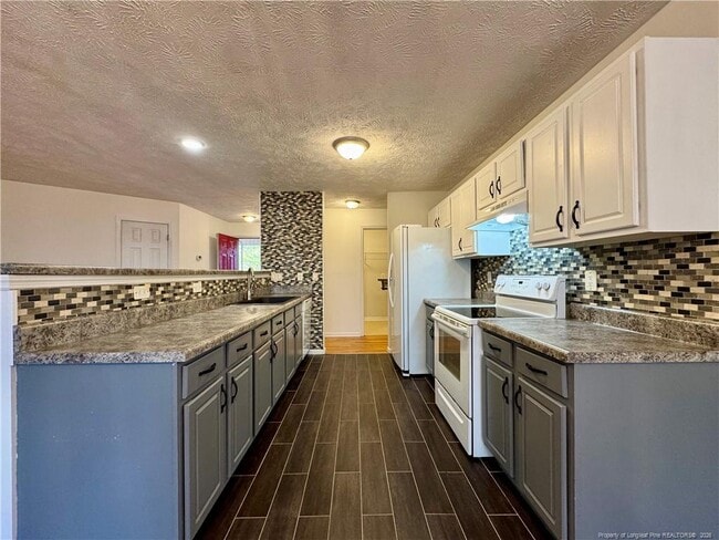 Building Photo - 115 Zane Dr