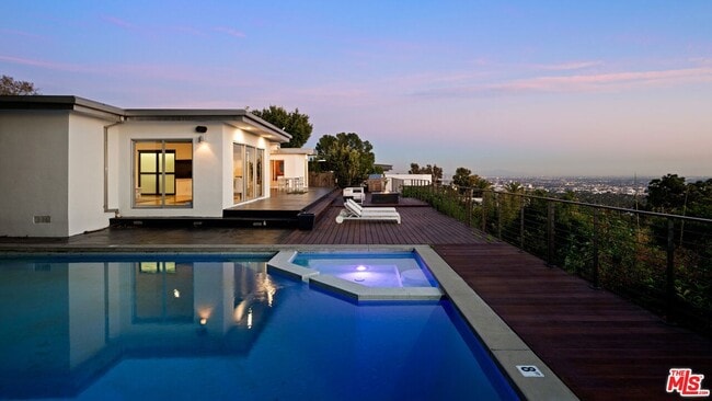 Building Photo - 10134 Angelo View Dr