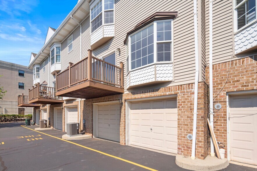Building Photo - 119 Panorama Dr