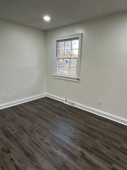 Building Photo - 3700 Cairnbrook Ct