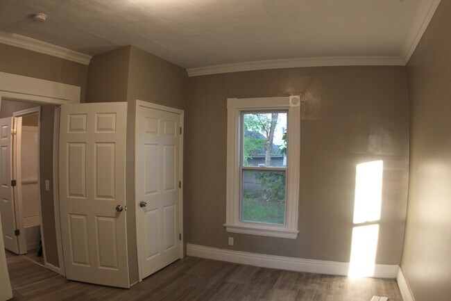 Building Photo - 62 Amherst St