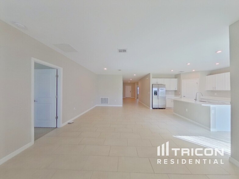 Building Photo - 232 Garnet Ave