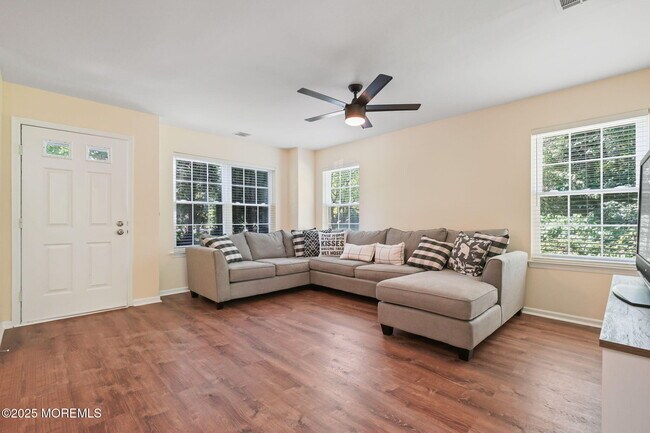 Building Photo - 36 Stirrup Ct
