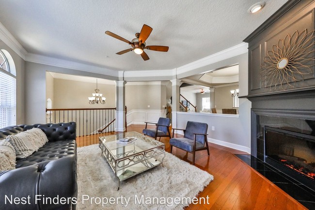Building Photo - 3 br, 3.5 bath House - 4237 Studio Park Ave