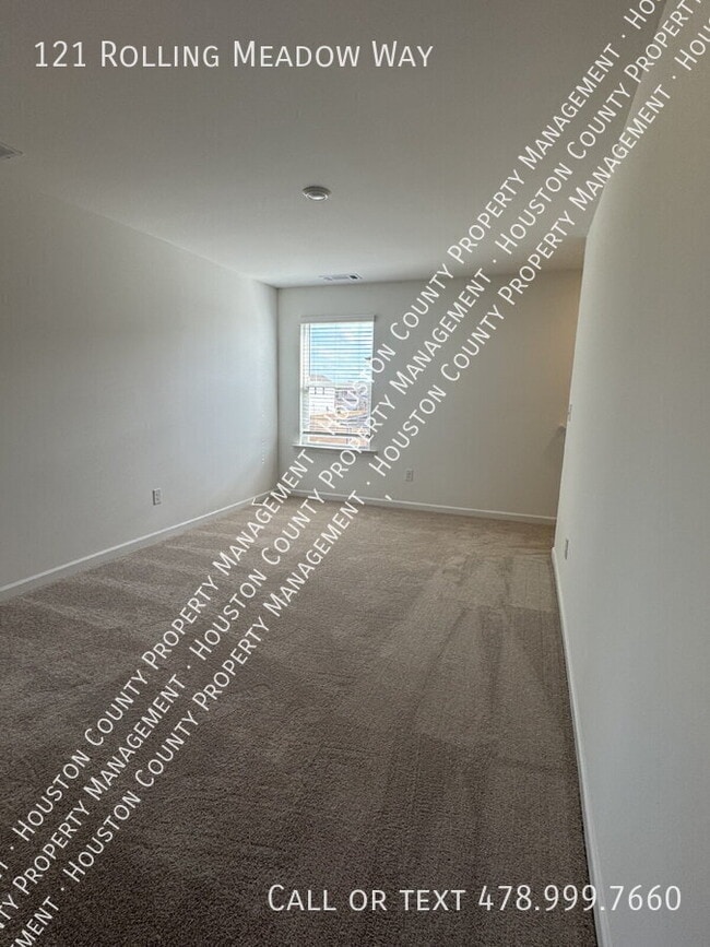 Building Photo - 121 Rolling Mdw Wy