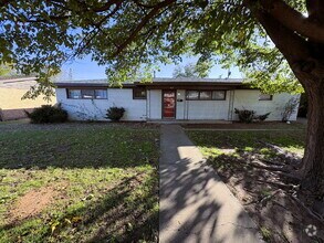 Building Photo - Modern Flair Living In Bayless Atkins Neig...