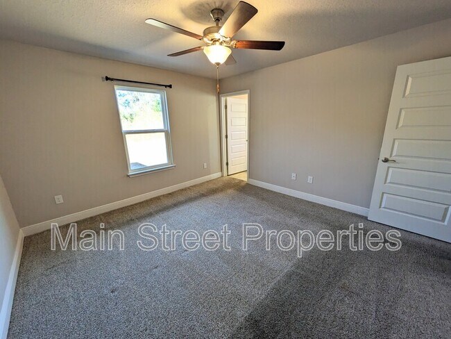 Building Photo - 7799 Ira Dr