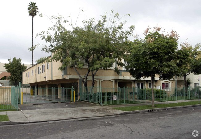 Building Photo - 14141 Erwin St