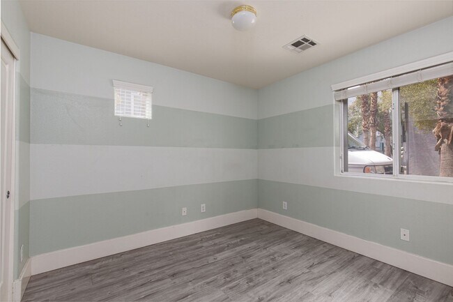 Building Photo - 9050 W Tropicana Ave