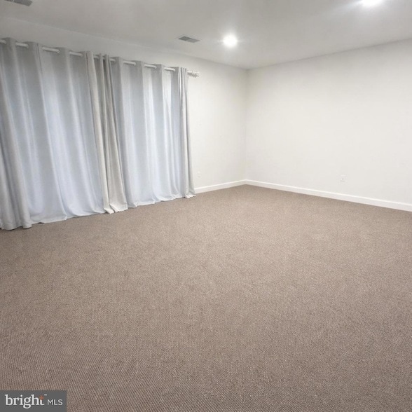 Building Photo - 8966 Footed Ridge