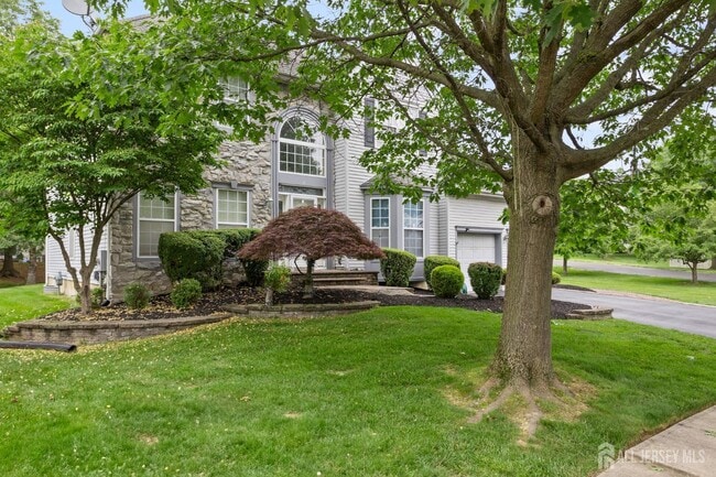 Building Photo - 38 Larkspur Dr