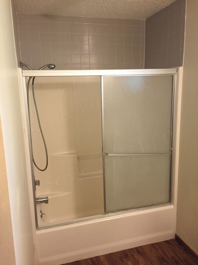 Building Photo - 3 Bed 1 Bath REMODELED House For Rent in M...