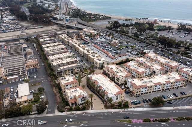 Building Photo - 3327 Doheny Way