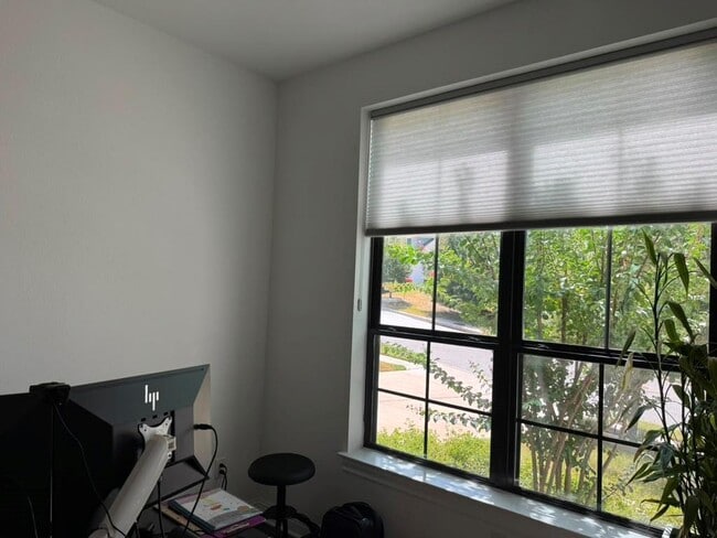 Building Photo - 4529 Port Bari Dr