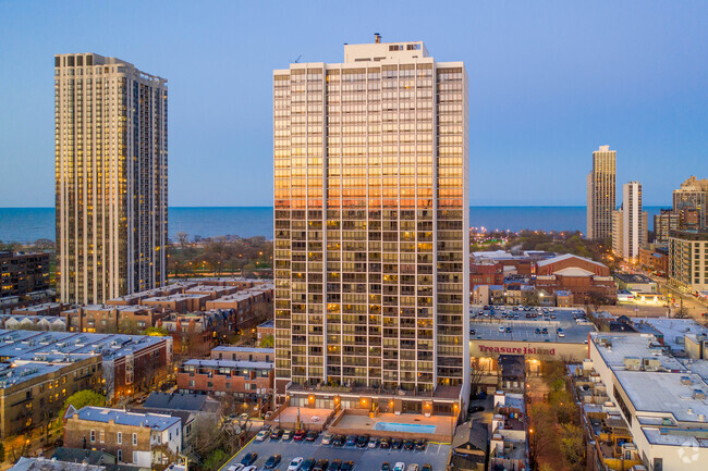 Building Photo - Americana Towers