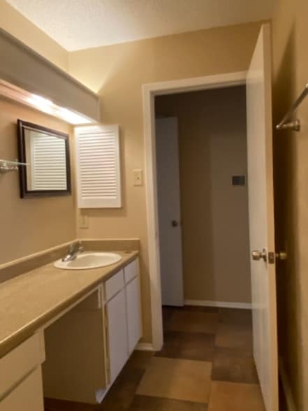 Building Photo - 7106 Swinford