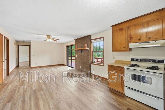 Building Photo - 763 Tingen Rd