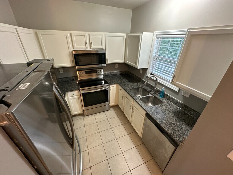 Building Photo - Room in Single Family Home on Etheridge Dr NW
