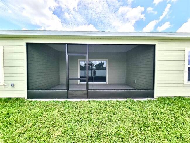 Building Photo - 4611 SW 83rd Lp