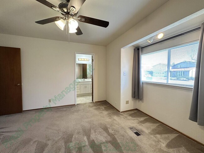 Building Photo - 965 Amstutz Dr
