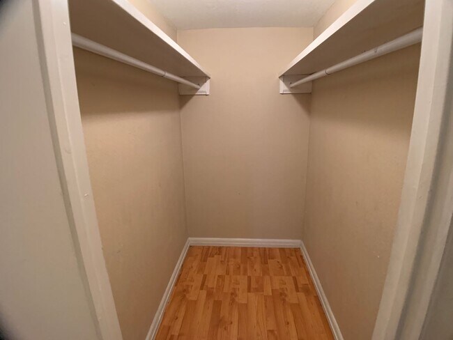 Building Photo - Three Bedroom SW OKC