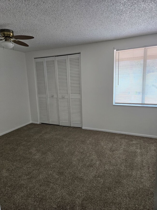 Building Photo - 5508 Pokeweed Ct