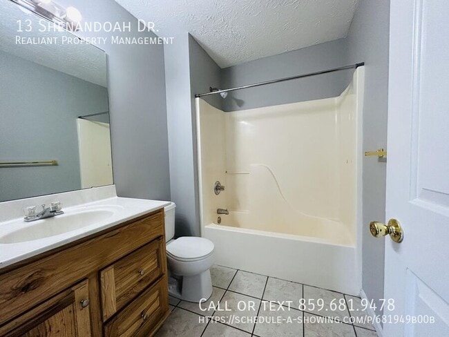 Building Photo - 13 Shenandoah Dr