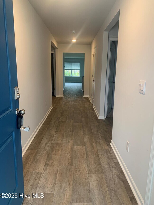 Building Photo - 410 Turp Landing Ln