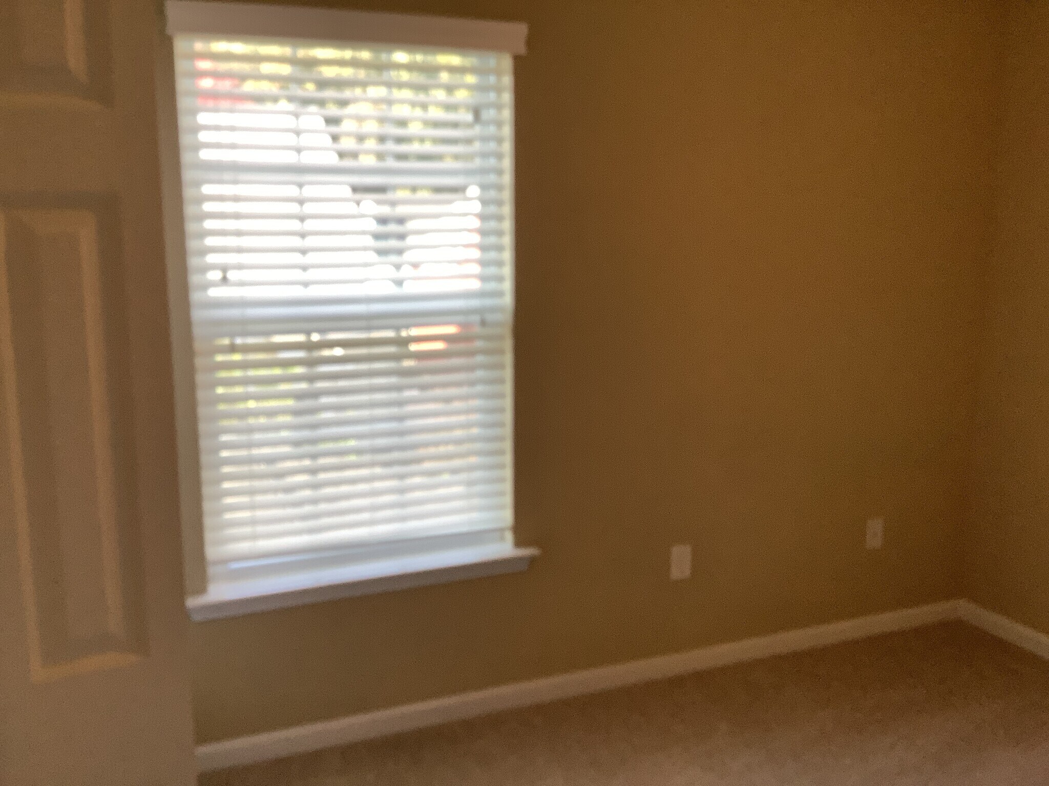 Building Photo - 111 Pin Oak Ct