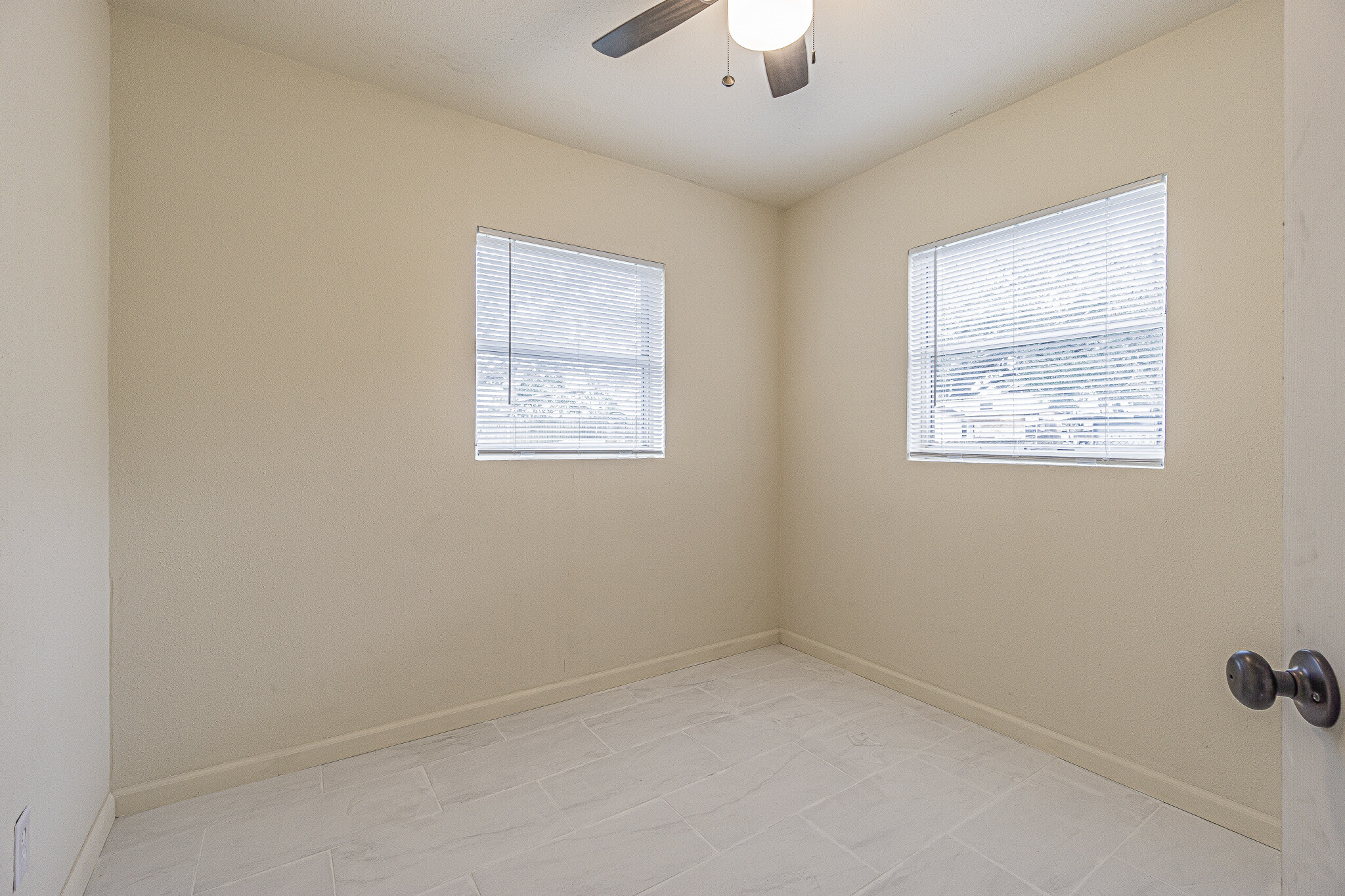 Building Photo - 14918 Pinecrest Rd