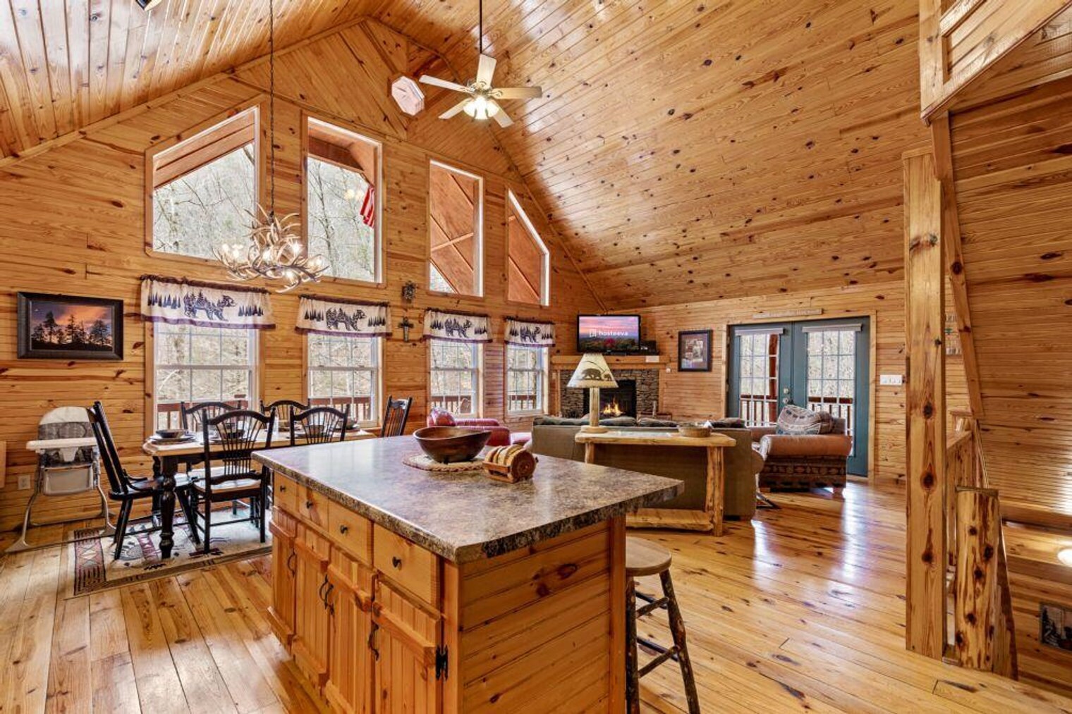 Building Photo - 4040 Hickory Hollow Way