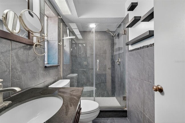 Building Photo - 5883 Darren Ct