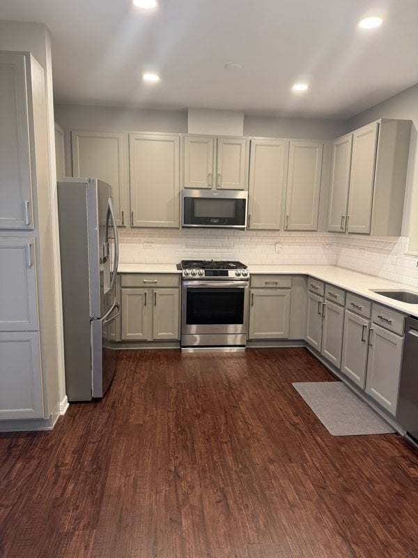 Building Photo - 4325 Savoy Ln