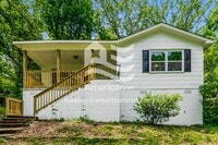 Building Photo - 820 Vanderbilt St