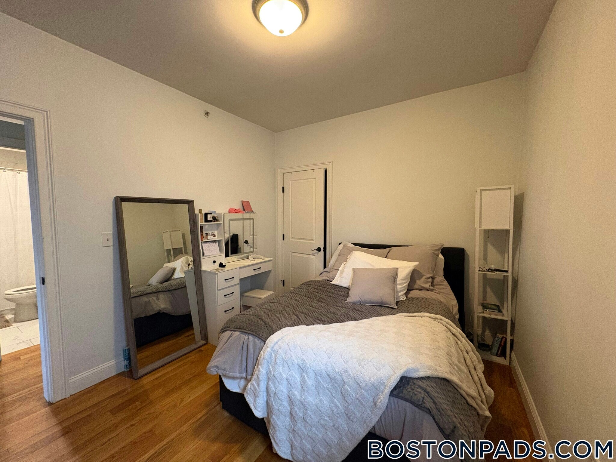 Building Photo - 23 Washburn St