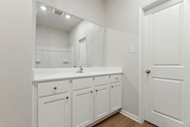 Building Photo - 1115 Moonlight Trce Dr