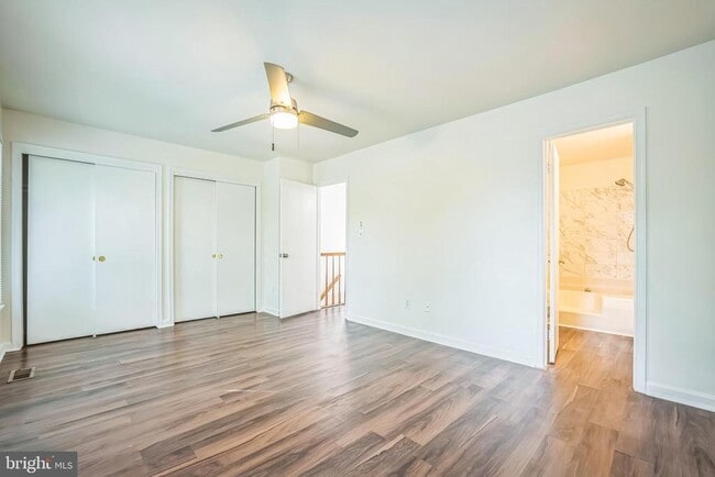 Building Photo - 10819 Campaign Ct
