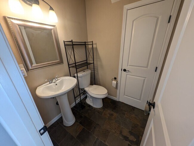 Building Photo - 9509 Lazy River Dr
