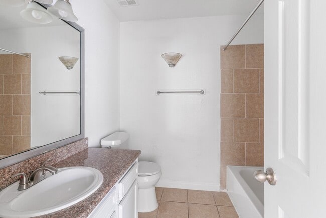 Building Photo - 12707 Bellaire Blvd