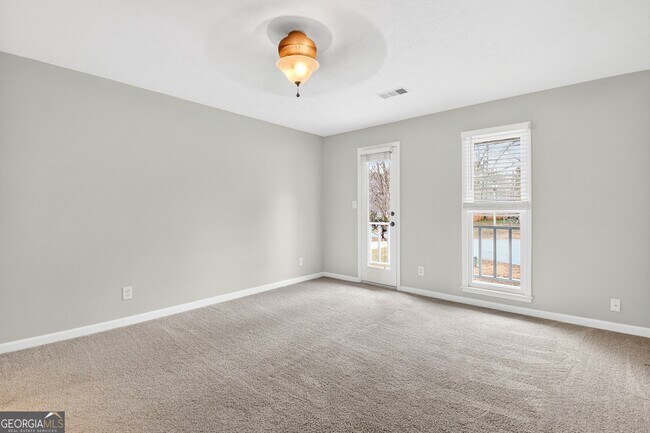 Building Photo - 104 Timber Walk