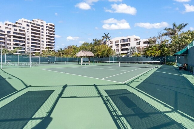 Building Photo - 151 Crandon Blvd