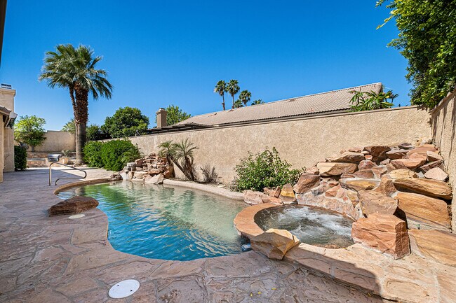 Building Photo - 44965 Malia Cir
