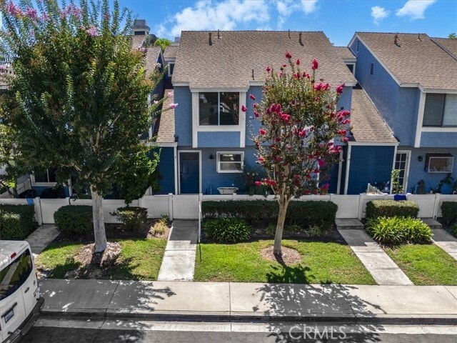 Building Photo - 9 Briarwood Ln