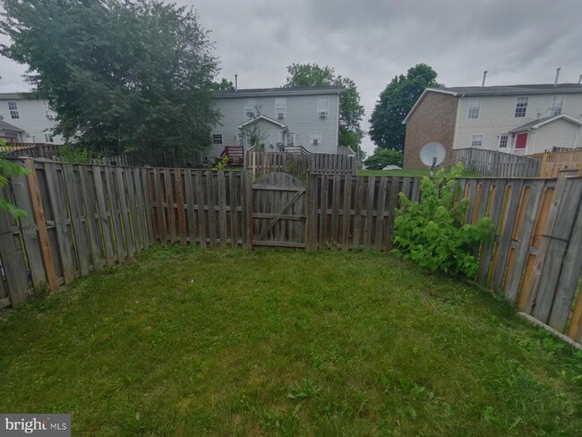 Building Photo - 118 Parkside Dr